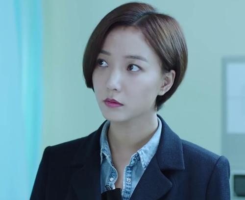 王珞丹|极度想翻红的王珞丹，再也不是钱小样了