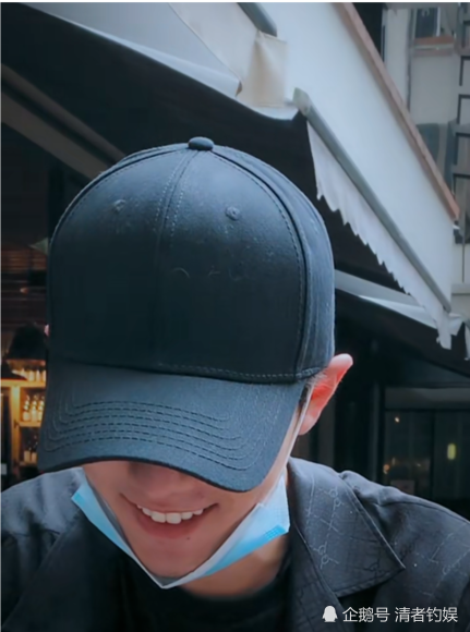 肖战|肖战工作室晒出肖战日常视频，大批帅照来袭，还是那个清爽少年！