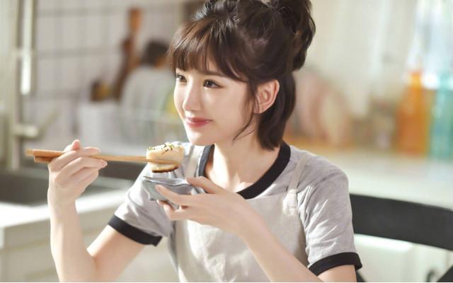 微微一笑很倾城|《微微一笑很倾城》4年后，杨洋原地踏步，郑爽放飞自我，配角走红