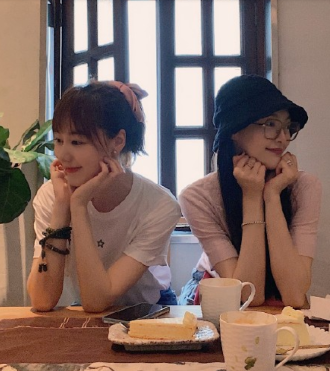 唐嫣|唐嫣与中戏校友孙坚聚餐，罗晋亲自选店超贴心，糖糖产后筷子腿抢镜