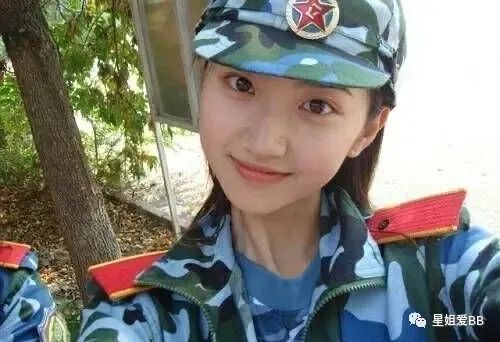 整容|她居然公开了自己整容的黑历史？