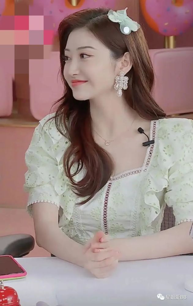 整容|她居然公开了自己整容的黑历史？