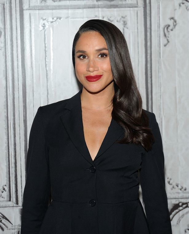 阿尔奇|梅根和哈里退出皇室剥夺了女王生活中最大的乐趣之一