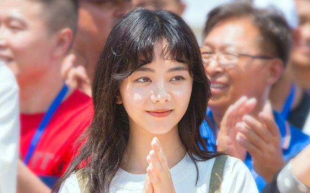 收视率|首播收视率破1.2，谭松韵新剧要火，全员演技在线，笑点泪点齐飞