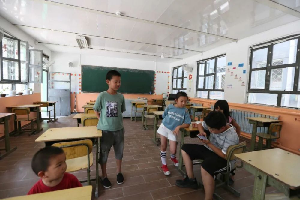 北京|二百多学生剩四十多人，疫情中的打工子弟学校情怀撑不住现实