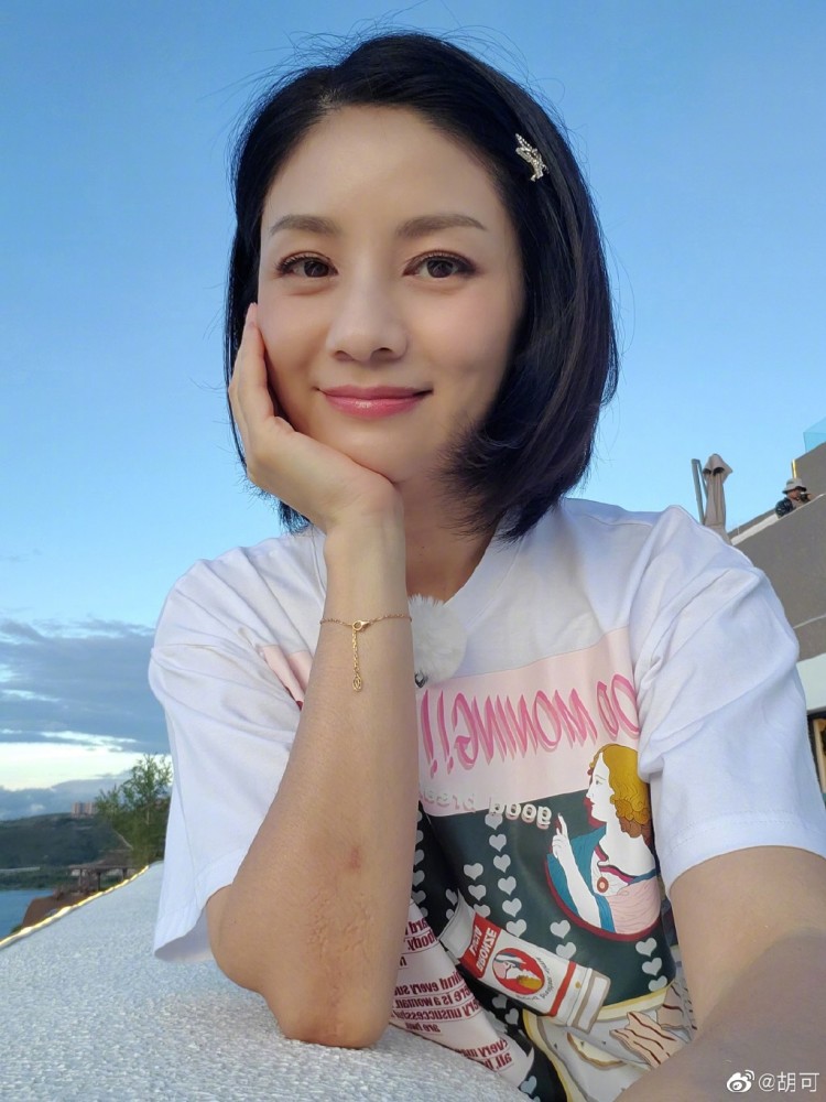 安吉|胡可称儿子安吉为“男朋友”引热议，也玩“童言无忌”？