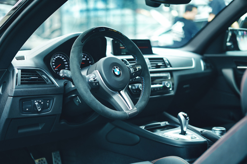 这辆宝马m2c气焰很是嚣张