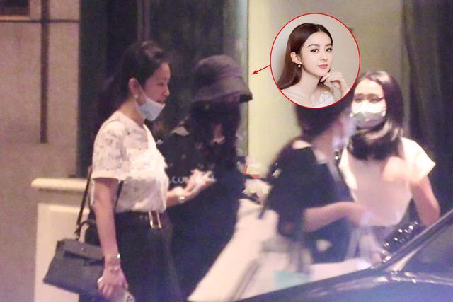 赵丽颖|赵丽颖与李冰冰妹妹李雪聚会，破解约谣传，两人相谈甚欢心情极佳