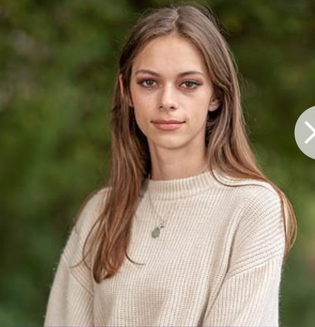 大卫·奥克斯|19岁英国少女的噩梦：恶魔继父家暴枪杀母亲和2岁妹妹，警察失职