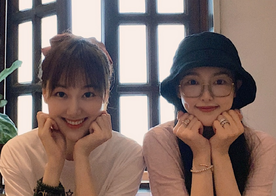 唐嫣|孙坚吃火锅前自拍，合照中的唐嫣成亮点，这少女模样是认真的吗？