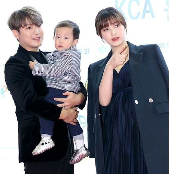 他们婚后便生下了大儿子赞儿.而崔珉焕的家中也很殷实.