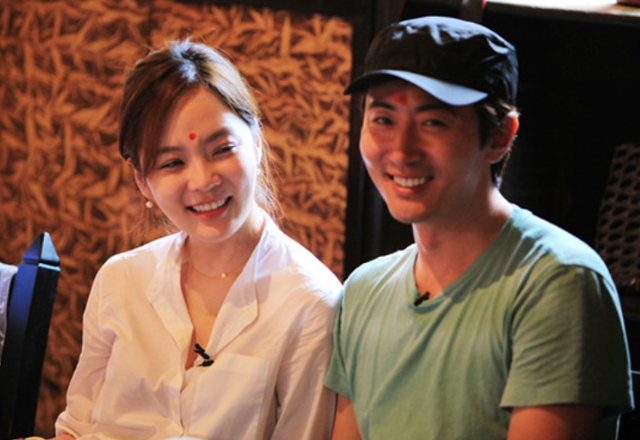 蔡琳|蔡琳带2岁儿子海边戏水，与高梓淇2年未互动，昔日恩爱动态早删光