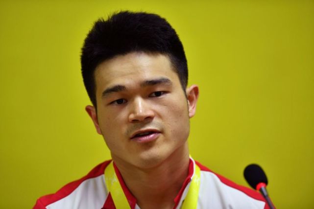 奥运冠军石智勇,近日为家乡直播带货,成交超130万元,曾助力高考