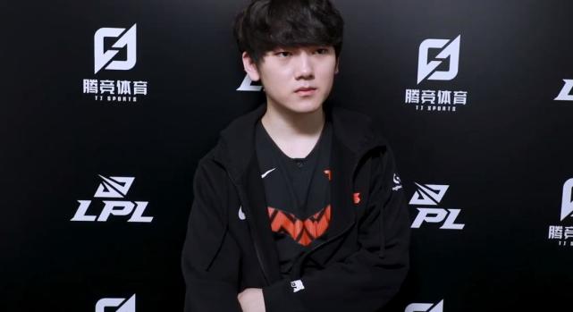 阿水舆论危机严重，却自称完全不受影响，反而队友被影响了
