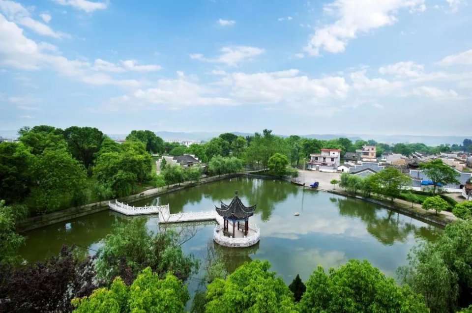 刘辰翁|刘辰翁：他是词学评论家，也是爱国词人，他的词作有怎样的特点？