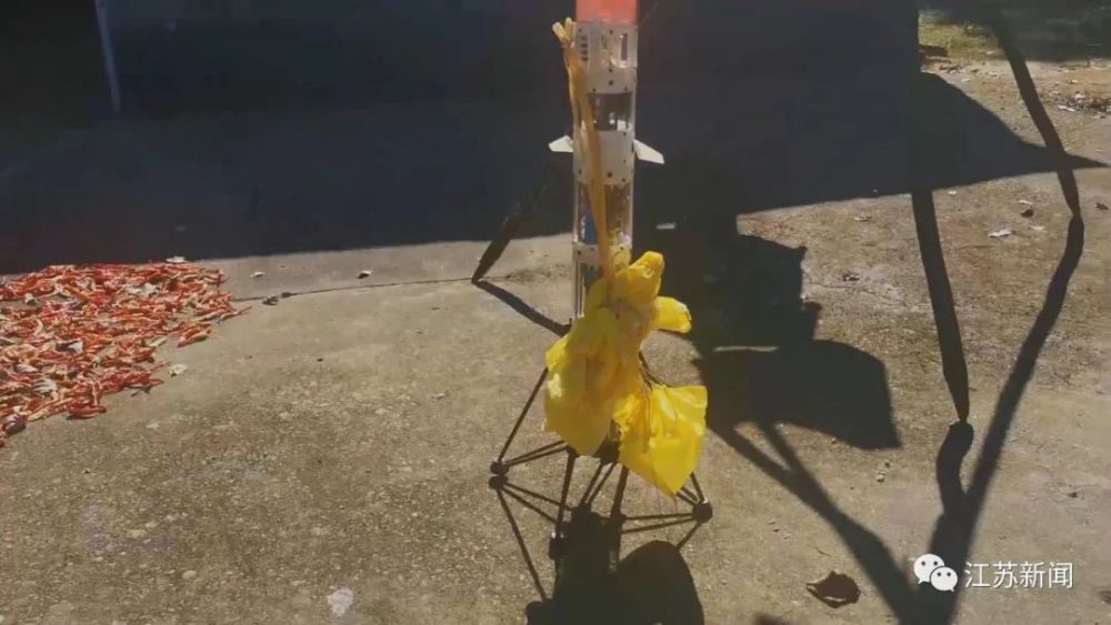 火箭_军事武器|南京大一学生自制火箭成功发射＋回收，竟然花了这么多钱……