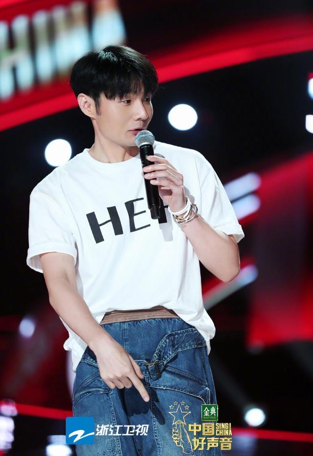 中国好声音|《中国好声音》官宣李宇春为第四个导师，最没资格的其实最有资格