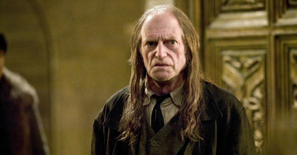 哈利波特可恨又可怜的费尔奇居然还和平斯夫人闹过绯闻