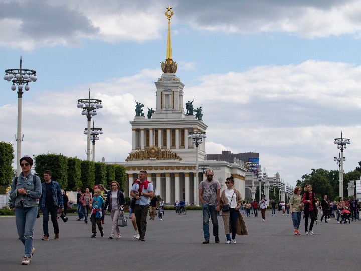 疫苗|9月开始投入民用 俄媒解读：俄罗斯缘何能领跑新冠疫苗研发？