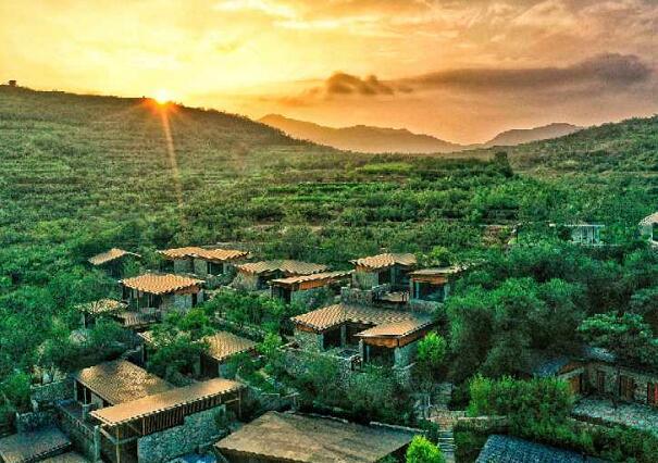 风景如画九女峰,打造让人向往的村居生活