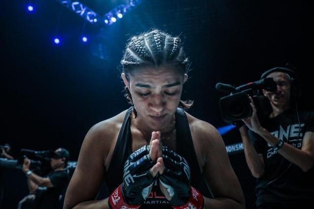 摔跤我父亲很生气我想成为印度第一个mma世界冠军