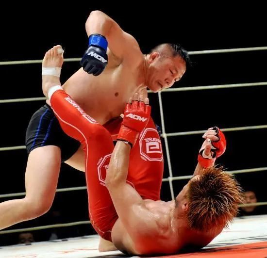 散打王名将戴双海的拼搏人生:白天训练,晚上打工