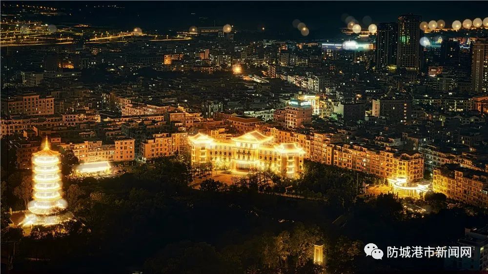 时刻充满希望与朝气东兴这座城市东兴夜景.