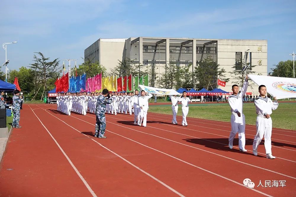 你没看错这真的是海军士官学校的生活