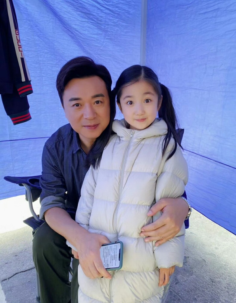 谭松韵小时候李尖尖幼年扮演者竟然是易烊千玺带过的小葱花