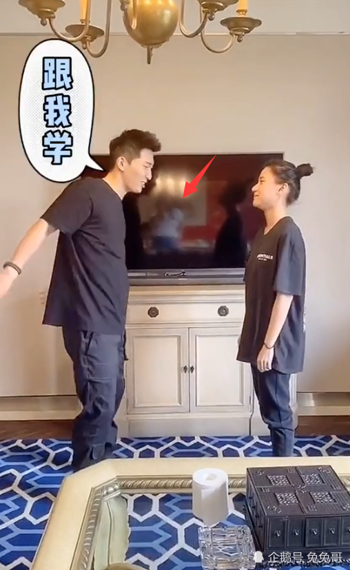 三太|何超莲窦骁公开秀恩爱，拍摄者是三太？窦骁获“准丈母娘”认可