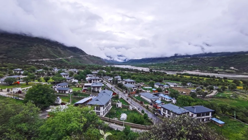 比如我们今天要聊到的 西藏自治区林芝市米林县派镇的 派边境派出所