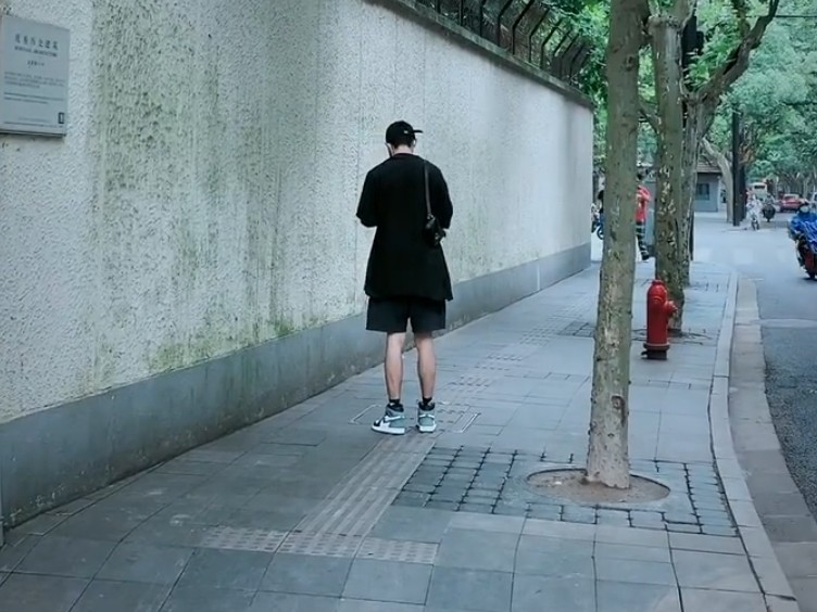 余生请多指教|肖战工作室更新日常，3个细节知道他过的还好，《余生》开始预热