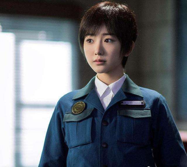 吴邪|重启：抢东西的方式有很多种，吴邪为何非要把小白举起来抢？