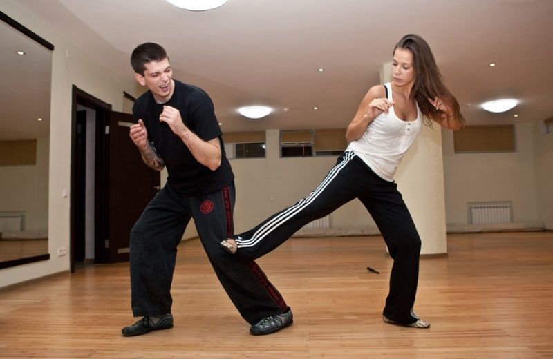 吴邪|重启：抢东西的方式有很多种，吴邪为何非要把小白举起来抢？