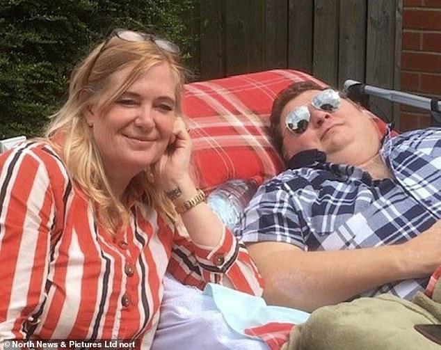 车祸|英男子遭遇严重车祸差点没命，住院感染新冠，20个月后终于出院