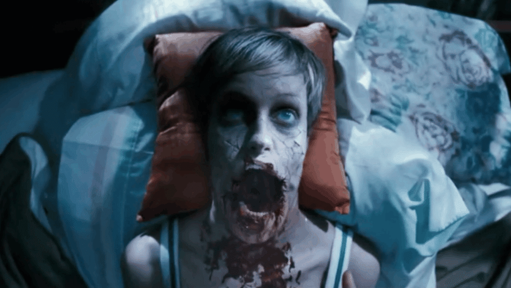 六,《死寂 》《闪灵》是恐怖片中最经典的存在,至今还有无数惊悚电影