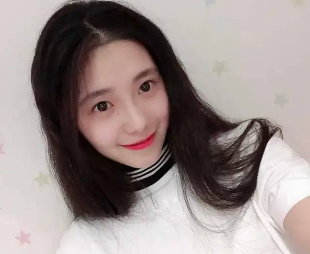 张艺谋|搭档千玺，碾压小黄鸭，00后最强资源花出现了！