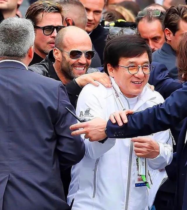 包租婆|无法重拍的瞬间：年轻的包租婆美到惊艳，图9骑摩托车的蔡明长发飘飘