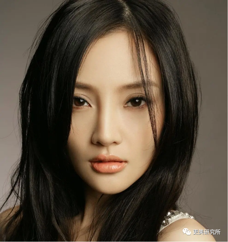 鞠婧祎|鞠婧祎又翻车！力证天然素颜洗脸，居然撞脸黄子韬？