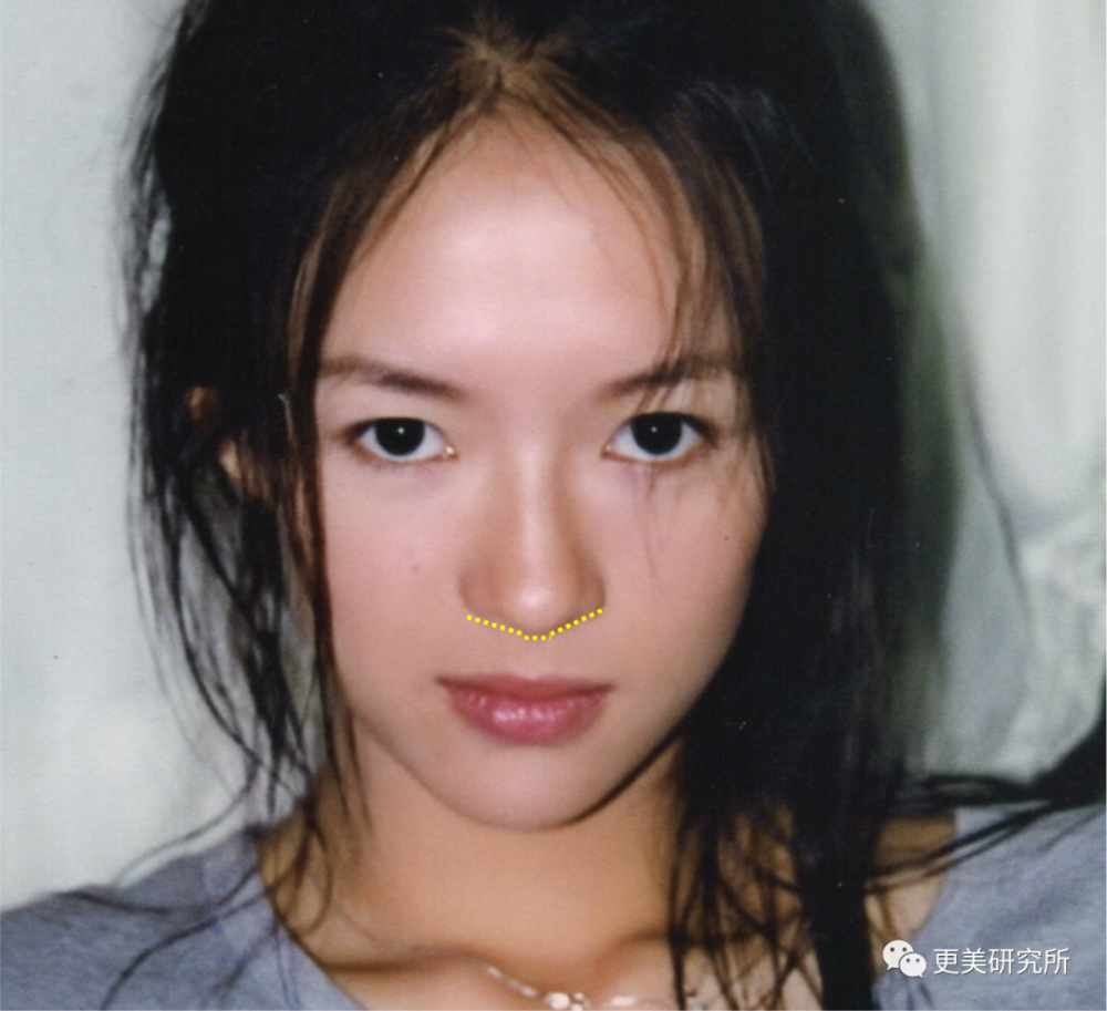 鞠婧祎|鞠婧祎又翻车！力证天然素颜洗脸，居然撞脸黄子韬？