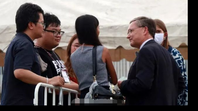 法政大学|泰国名校学生大规模示威集会！事情越闹越不对劲，校方紧急“刹车”！
