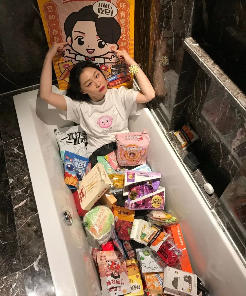 李佳琦|李佳琦婚礼现场视频曝光？200万吃瓜网友：这门亲事我同意！