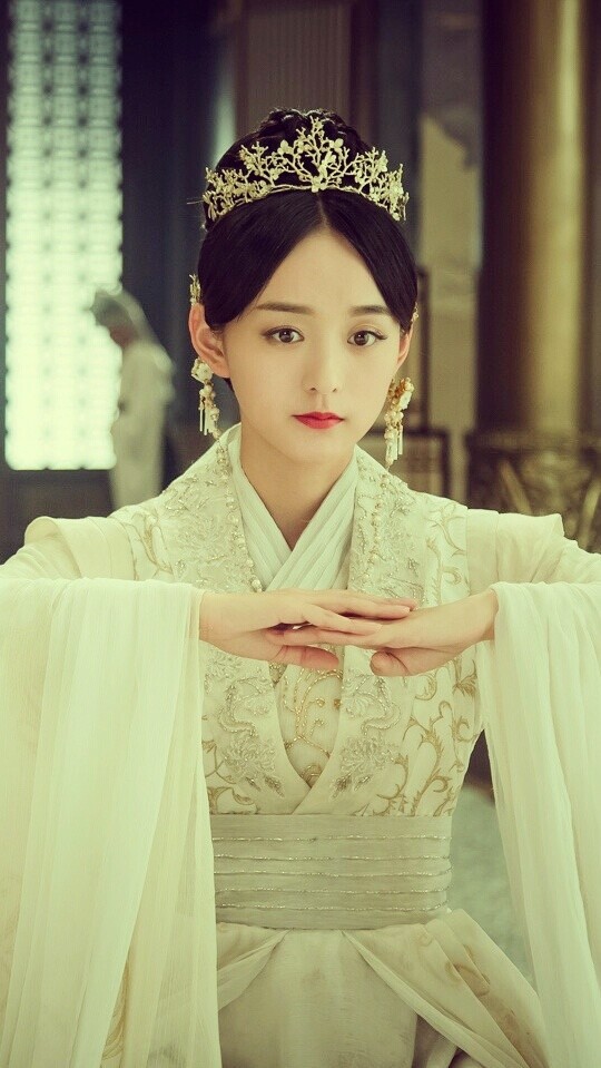 请问国产古装剧什么时候才能放弃"中分 发冠"的造型?