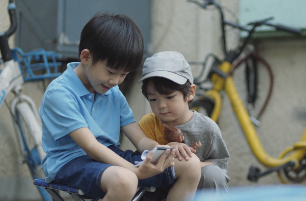 三十而已|《三十而已》：葱油饼一家幸福生活是骗局，现实中都想活成顾佳