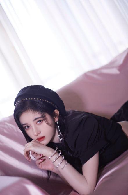 鞠婧祎|王思聪炮轰鞠婧祎：做作的要死，“黑历史”再被网友扒出