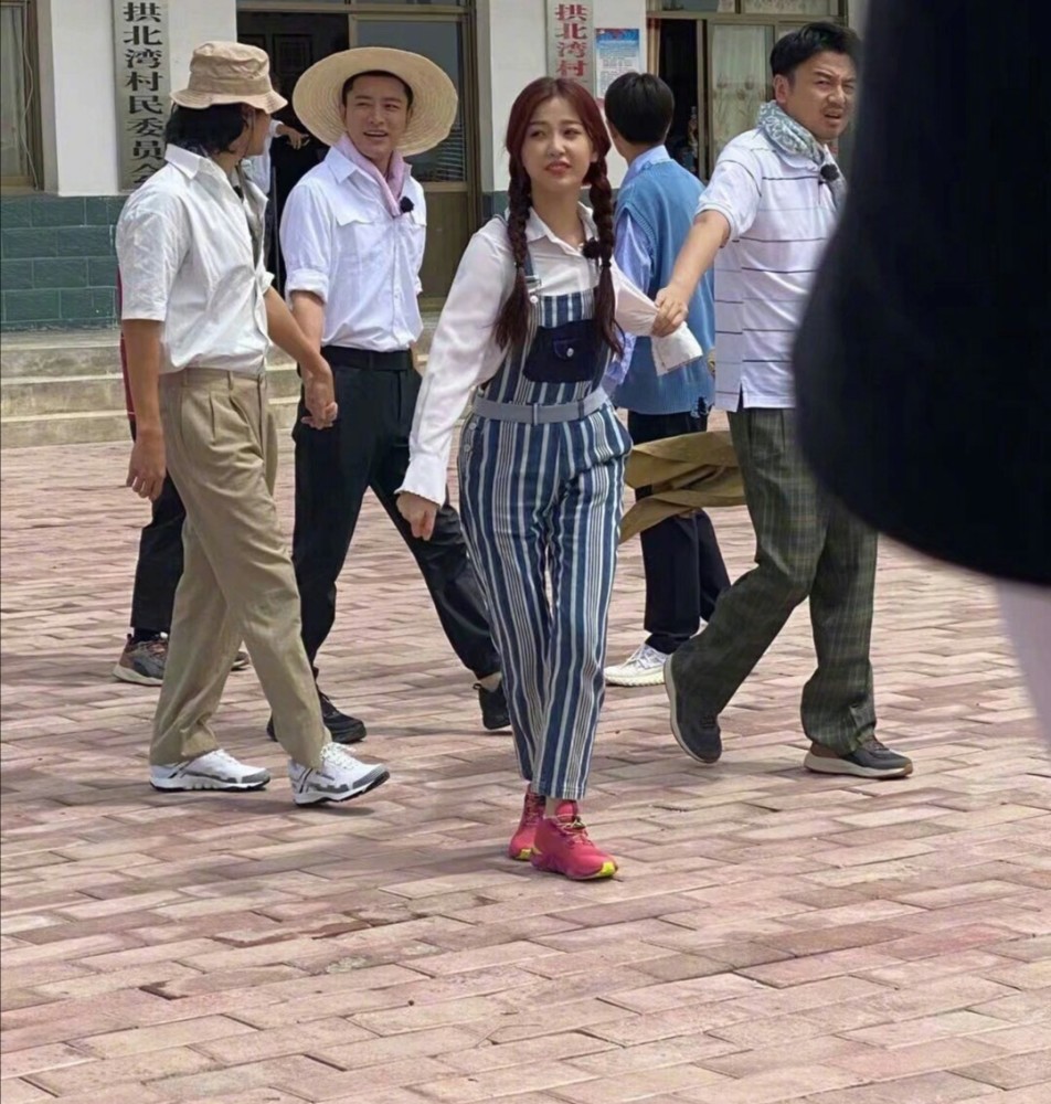 女团|2女团首张EP评分出炉，硬糖少女获7.8分，THE9却引吐槽