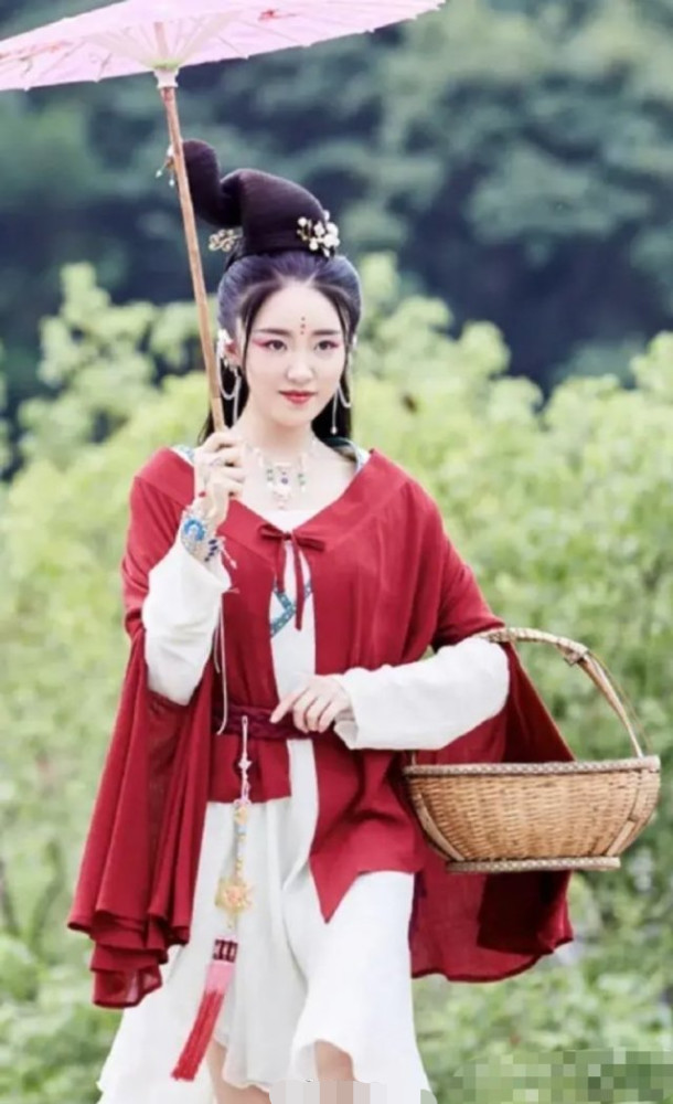 林有有|林有有扮演者古装扮相曝光让人惊艳 一身长裙楚楚动人