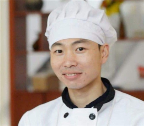 还记得当年一夜走红的拉面哥吗辞职娶富豪女粉丝如今活成这样