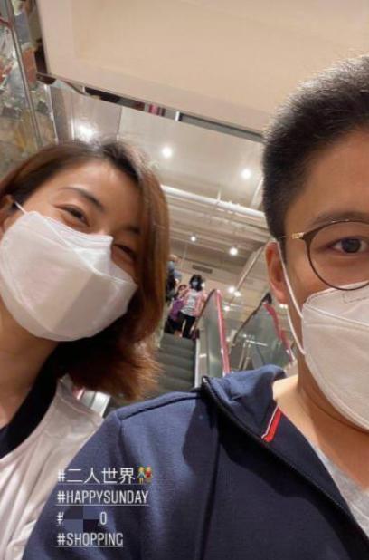 霍启刚|霍启刚41岁体验粤剧！拼命高抬腿肚腩吸睛，听郭晶晶被夸一脸骄傲