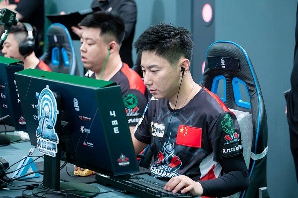 马哲,4me靠荣誉让世人铭记